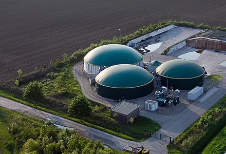 Chemisorption und Physiosorption - Wie Aktivkohle in Biogasanlagen Schadstoffe binden kann 